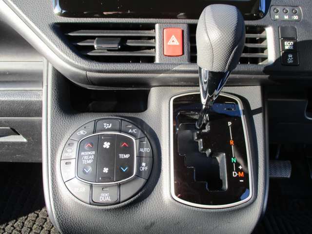 トヨタ ヴォクシー ２．０ Ｘ ４ＷＤ H30年 (東北) 99