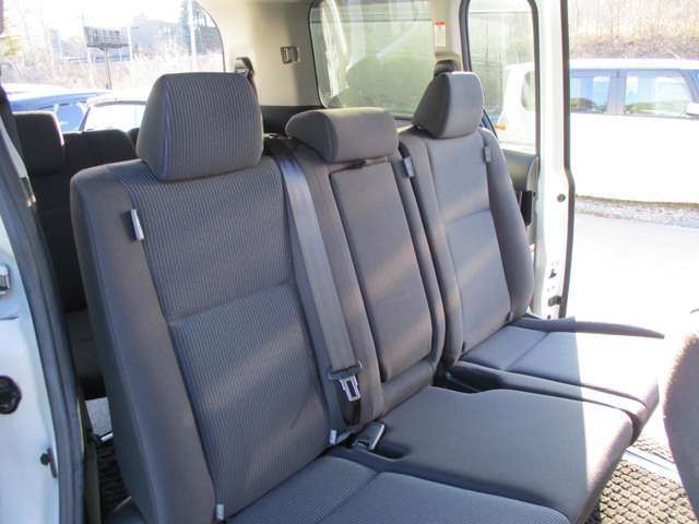 トヨタ ヴォクシー ２．０ Ｘ ４ＷＤ H30年 (東北) 99