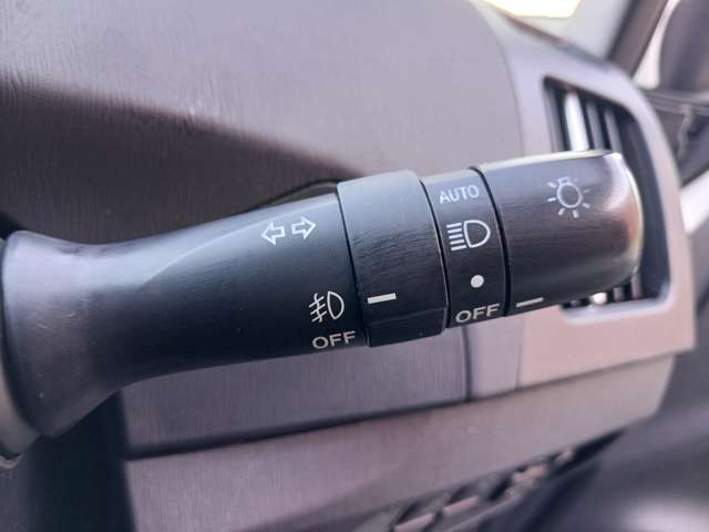 トヨタ プリウス １．８ Ｓ ツーリングセレクション H27年 (東海) 99