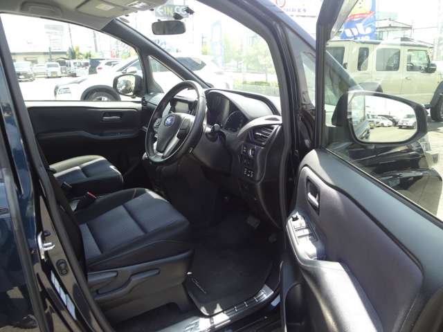 トヨタ ヴォクシー ２．０ ＺＳ ４ＷＤ H26年 () 99