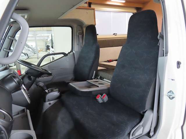 トヨタ カムロード キャンピングカー R8年 (関東) 99