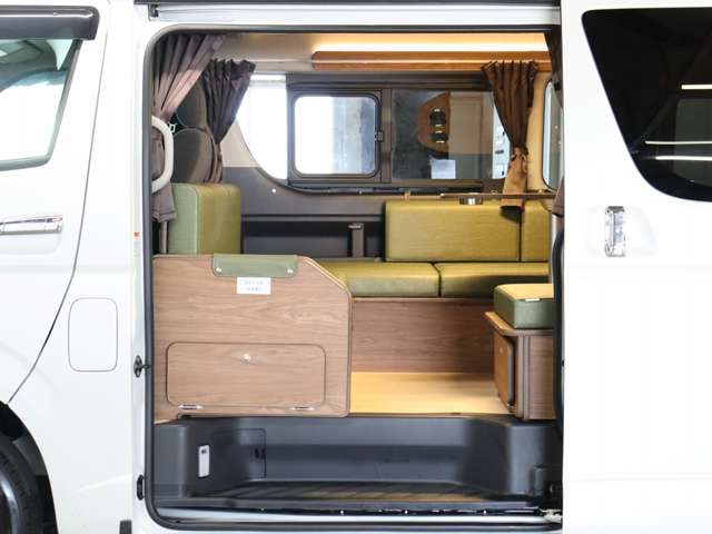 トヨタ ハイエースバン キャンピング R4年 (北海道) 99