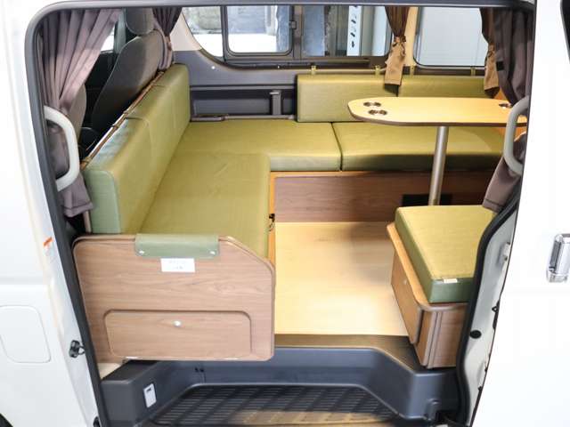 トヨタ ハイエースバン キャンピング R4年 (北海道) 99
