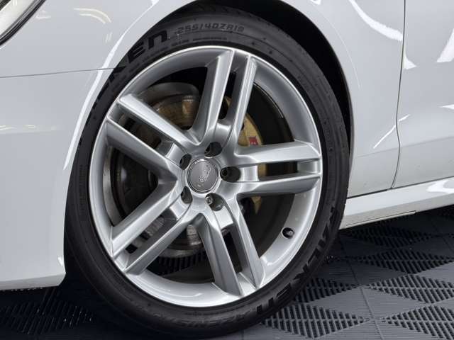 アウディ Ａ６　アバント ２．８ ＦＳＩ クワトロ Ｓラインパッケージ ４ＷＤ H24年 (関東) 99