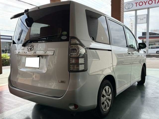 トヨタ ヴォクシー ２．０ Ｘ H25年 (関東) 99