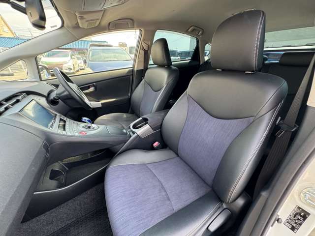 トヨタ プリウス １．８ Ｇ ツーリングセレクション H26年 (近畿) 99