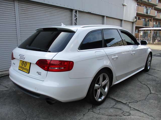 アウディ Ａ４　アバント ２．０ ＴＦＳＩ クワトロ Ｓラインパッケージ ４ＷＤ H21年 (近畿) 99