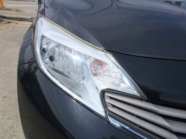 日産 ノート １．２ メダリスト H25年 (近畿) 99
