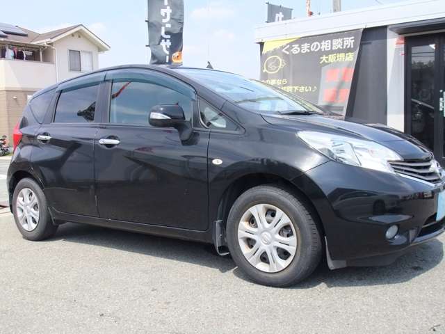 日産 ノート １．２ メダリスト H25年 (近畿) 99