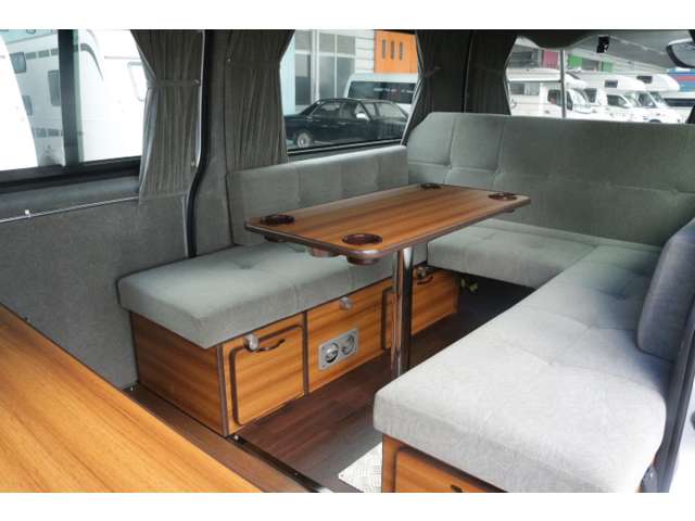 トヨタ ハイエースバン ＲＶコーエイ H20年 (中国) 99