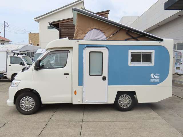 トヨタ タウンエーストラック ステージ２１製 R3年 (東海) 99