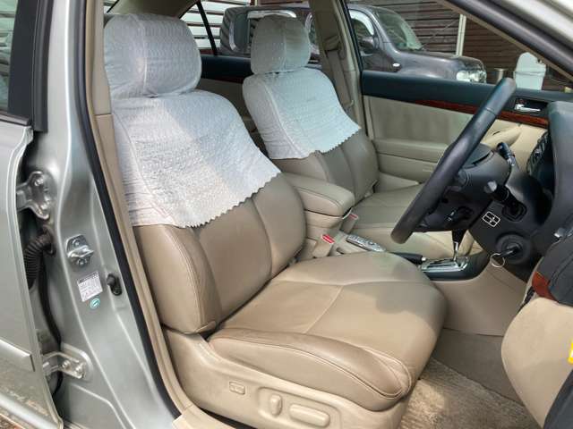 トヨタ アベンシスセダン ２．０ ＬＩ ネオエディション H16年 (東海) 99