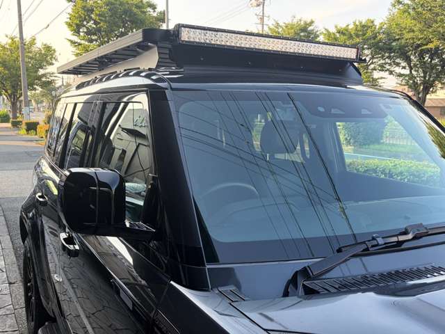 ランドローバー ディフェンダー １１０ Ｘダイナミック ＳＥ ３．０Ｌ Ｄ３００ ディーゼルターボ ４ＷＤ R3年 (東海) 99