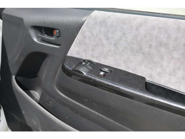 トヨタ ハイエースワゴン ２．７ グランドキャビン H21年 (近畿) 99