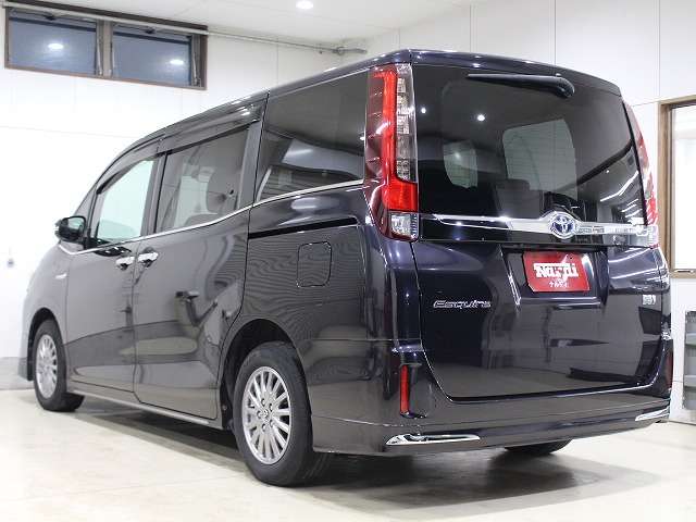 トヨタ エスクァイア　ハイブリッド １．８ ハイブリッド ＧＩ H27年 (四国) 99