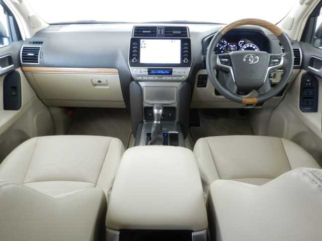 トヨタ ランドクルーザープラド ２．７ ＴＸ Ｌパッケージ ４ＷＤ R5年 (九州・沖縄) 99