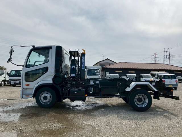三菱フソウ ファイター 脱着装置付コンテナ専用車 R7年 (関東) 99