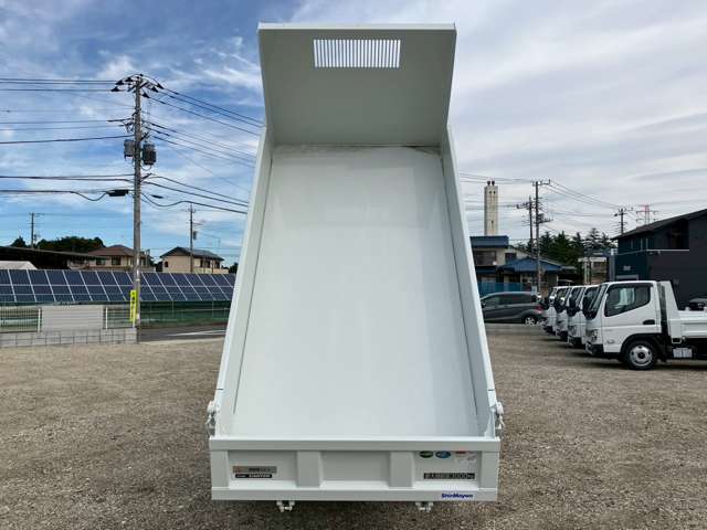 三菱フソウ キャンター ３．０ 強化ダンプ 全低床 ディーゼルターボ R7年 (関東) 99
