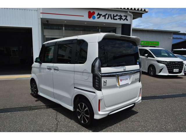 ホンダ Ｎ　ＢＯＸ カスタム ６６０ Ｇ Ｌ ホンダセンシング ４ＷＤ R1年 (中国) 99