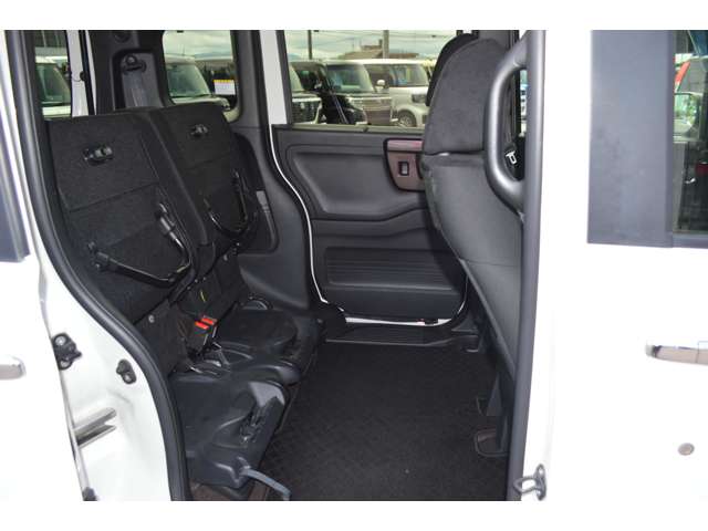 ホンダ Ｎ　ＢＯＸ カスタム ６６０ Ｇ Ｌ ホンダセンシング ４ＷＤ R1年 (中国) 99