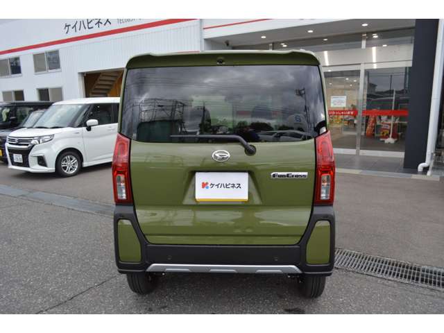 ダイハツ タント ６６０ ファンクロス ４ＷＤ R7年 (中国) 99
