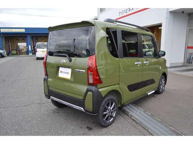 ダイハツ タント ６６０ ファンクロス ４ＷＤ R7年 (中国) 99