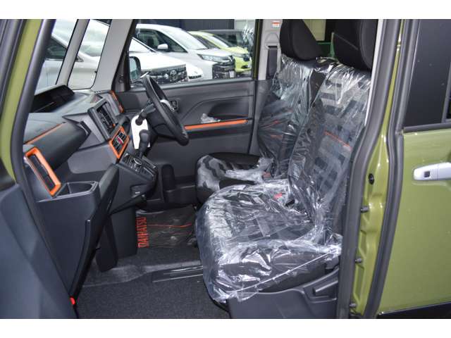 ダイハツ タント ６６０ ファンクロス ４ＷＤ R7年 (中国) 99