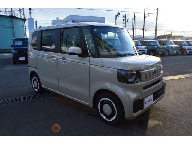 ホンダ Ｎ　ＢＯＸ ６６０ ファッションスタイル R6年 (中国) 99