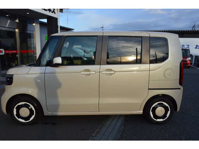 ホンダ Ｎ　ＢＯＸ ６６０ ファッションスタイル R6年 (中国) 99