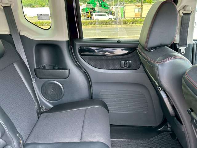 ホンダ Ｎ　ＢＯＸ ６６０ カスタムＧ ターボＳＳパッケージ H29年 (中国) 99