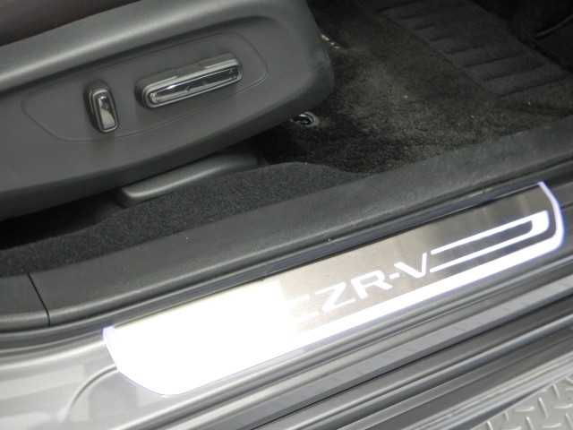 ホンダ ＺＲ－Ｖ ２．０ Ｅ：ＨＥＶ Ｚ R5年 (九州・沖縄) 99