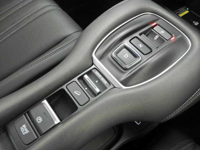 ホンダ ＺＲ－Ｖ ２．０ Ｅ：ＨＥＶ Ｚ R6年 (九州・沖縄) 99