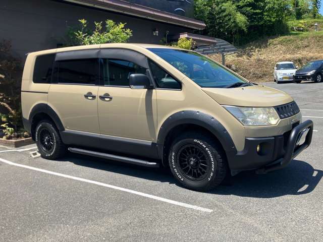 三菱 デリカ　Ｄ：５ ２．４ Ｇ ナビパッケージ ４ＷＤ H19年 (中国) 99