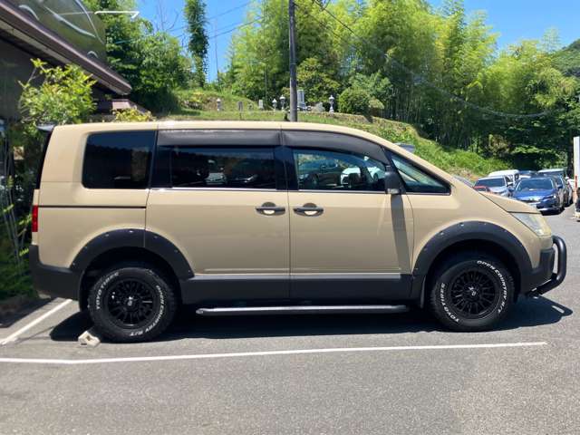 三菱 デリカ　Ｄ：５ ２．４ Ｇ ナビパッケージ ４ＷＤ H19年 (中国) 99