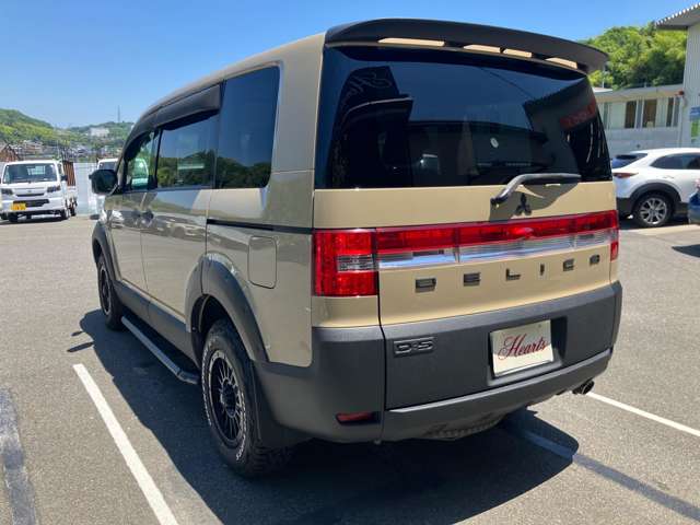 三菱 デリカ　Ｄ：５ ２．４ Ｇ ナビパッケージ ４ＷＤ H19年 (中国) 99