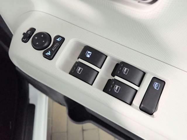 ダイハツ ムーヴ　キャンバス ６６０ ストライプス Ｇ R8年 (近畿) 99