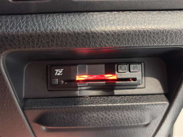 トヨタ ヴォクシー ２．０ ＺＳ 煌ＩＩＩ R4年 (九州・沖縄) 99