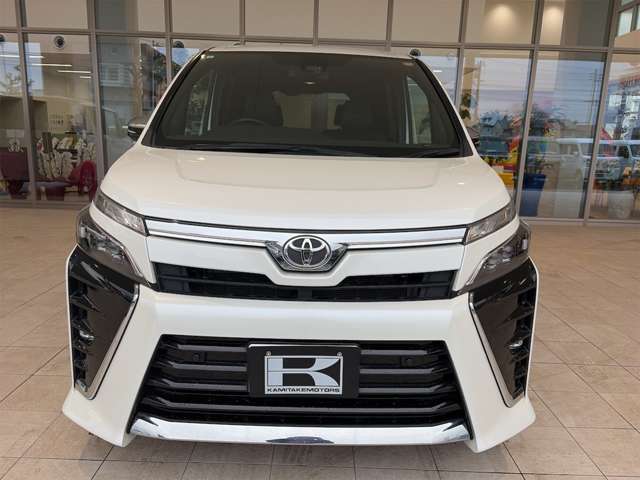 トヨタ ヴォクシー ２．０ ＺＳ 煌ＩＩＩ R4年 (九州・沖縄) 99