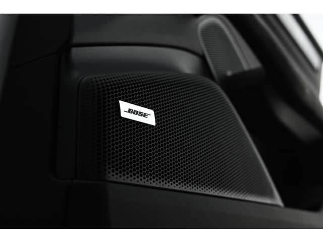 ポルシェ マカン エレクトリックＧＴＳ R8年 (東海) 99