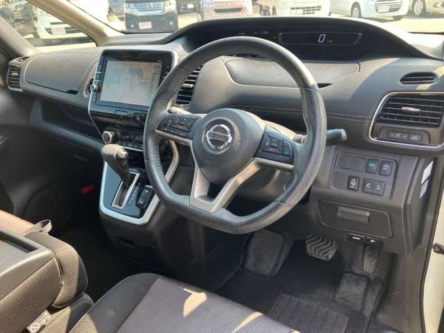 日産 セレナ ２．０ ハイウェイスター Ｖセレクション H30年 (四国) 99