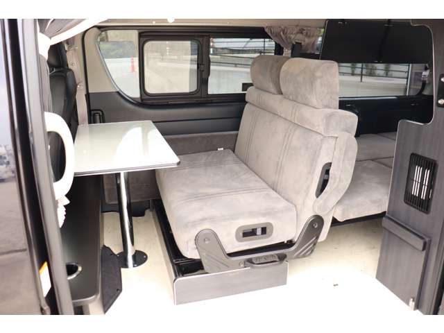 トヨタ ハイエースバン ３．０ ダークプライム マルチロールトランスポーター タイプＩ ロング ディーゼルターボ H30年 (甲信越・北陸) 99