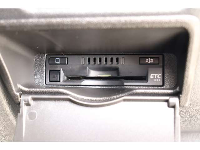 トヨタ ハイエースバン ３．０ ダークプライム マルチロールトランスポーター タイプＩ ロング ディーゼルターボ H30年 (甲信越・北陸) 99