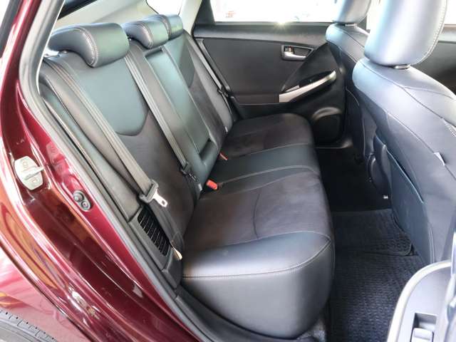 トヨタ プリウスＰＨＶ １．８ Ｇ H25年 (関東) 99