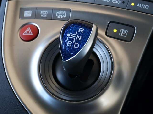 トヨタ プリウスＰＨＶ １．８ Ｇ H25年 (関東) 99