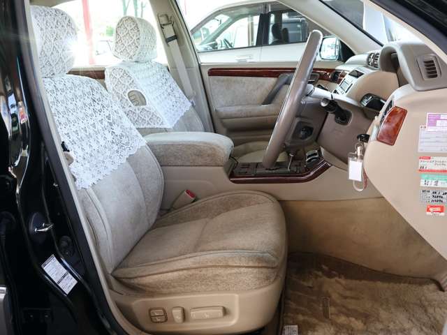 トヨタ クラウンマジェスタ ３．０ Ｃタイプ H13年 (関東) 99