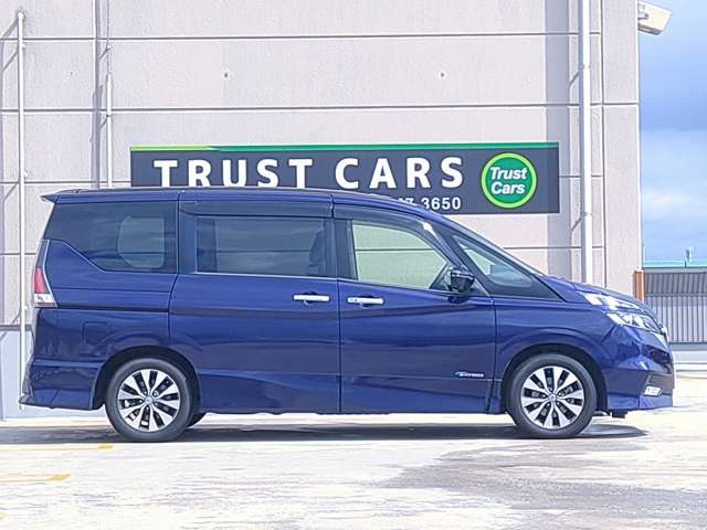 日産 セレナ ２．０ ハイウェイスター H29年 (近畿) 99