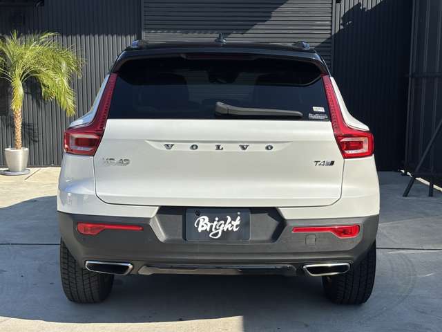ボルボ ＸＣ４０ Ｔ４ ＡＷＤ Ｒデザイン ４ＷＤ R2年 (関東) 99