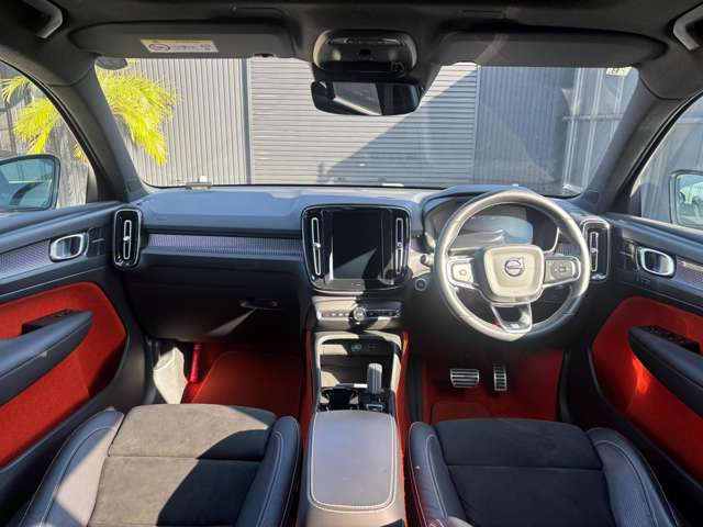 ボルボ ＸＣ４０ Ｔ４ ＡＷＤ Ｒデザイン ４ＷＤ R2年 (関東) 99