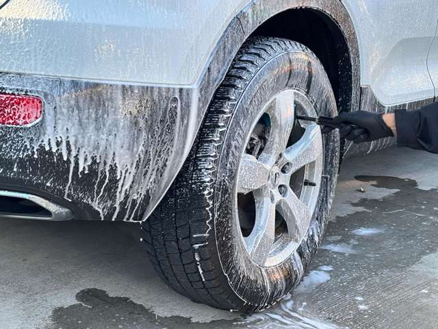 ボルボ ＸＣ４０ Ｔ４ ＡＷＤ Ｒデザイン ４ＷＤ R2年 (関東) 99