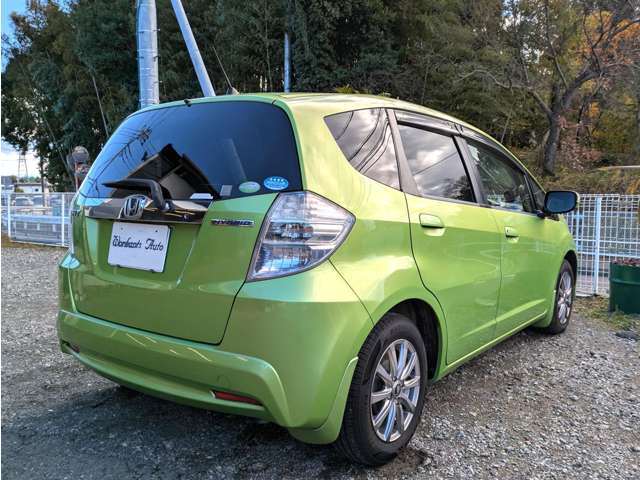 ホンダ フィット　ハイブリッド １．３ スマートセレクション H23年 (関東) 99